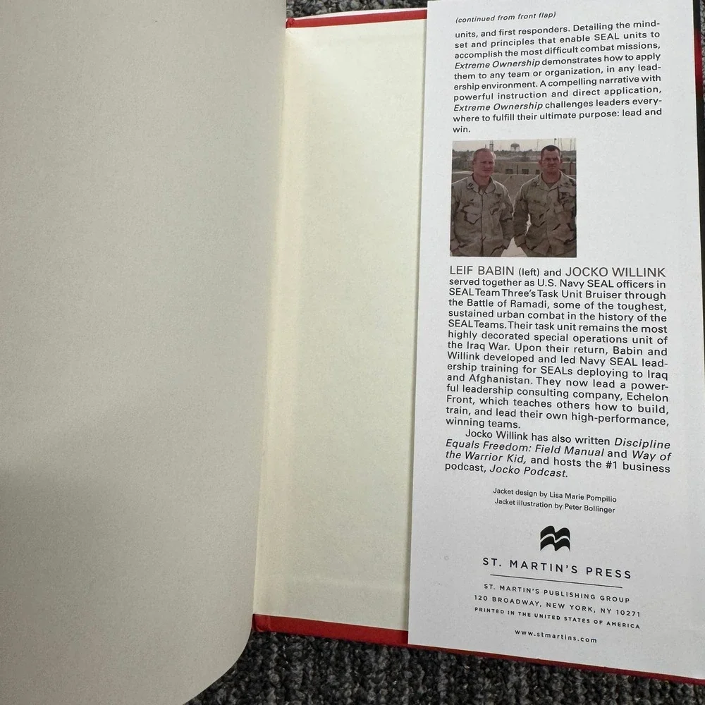 Extreme Ownership How US Navy SEALs Lead and Win Book Jocko Willink Leif Babin‎